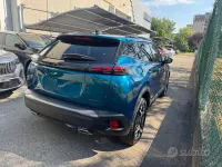 Usata Peugeot 2008 Allure 136 CV (100 kW) 2025 Blu metallizzato SUV