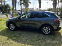Usado Ford Kuga Business Edition 120 CV (88 kW) 2020 Gris SUV