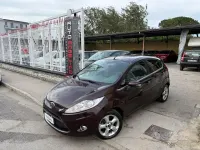 Usata Ford Fiesta Titanium 71 CV (52 kW) 2011 Marrone Berlina