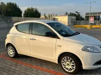Usata Lancia Ypsilon 69 CV (50 kW) 2011 Bianco Utilitaria