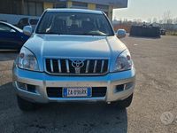 Usata Toyota Land Cruiser Executive 172 CV (126 kW) 2005 Argento SUV