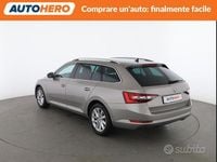 Usata Skoda Superb Style 150 CV (110 kW) 2018 Oro Station wagon