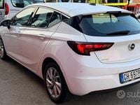 Usata Opel Astra Ultimate 122 CV (89 kW) 2021 Bianco Berlina