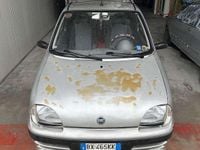 Usata Fiat 600 54 CV (39 kW) 2002 Grigio Utilitaria