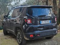 Usata Jeep Renegade Trailhawk 170 CV (125 kW) 2016 Nero SUV
