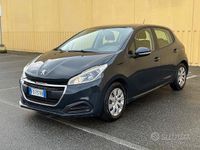 Usata Peugeot 208 Active 68 CV (50 kW) 2016 Blu Utilitaria