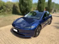 Usata Tesla Model 3 Standard Range 235 kW (320 CV) 2023 Blu/azzurro Berlina