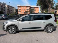 Usata Dacia Jogger Comfort 101 CV (74 kW) 2022 Argento Monovolume