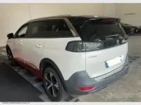 Occasion Peugeot 5008 Allure 131 ch (96 kW) 2021 Blanc SUV
