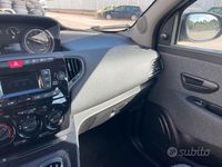 Usata Lancia Ypsilon 69 CV (50 kW) 2022 Grigio Utilitaria