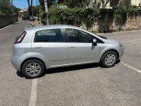 Usata Fiat Punto 69 CV (50 kW) 2012 Grigio Utilitaria