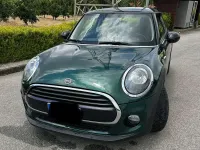 Usata Mini Cooper D 116 CV (85 kW) 2019 Verde Utilitaria