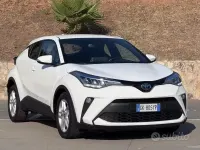 Usata Toyota C-HR 98 CV (72 kW) 2022 Bianco SUV