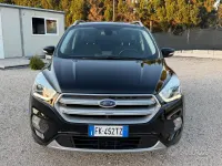 Usata Ford Kuga Titanium 120 CV (88 kW) 2017 Nero SUV
