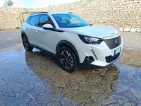 Usata Peugeot 2008 Allure 100 kW (136 CV) 2021 Bianco SUV