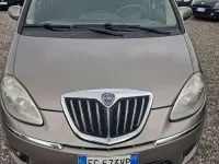 Usata Lancia Musa S 95 CV (69 kW) 2011 Grigio Monovolume