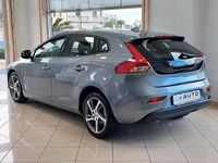 Usata Volvo V40 Business Edition 122 CV (89 kW) 2018 Grigio Berlina
