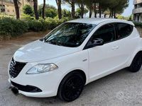 Usata Lancia Ypsilon 95 CV (69 kW) 2015 Utilitaria