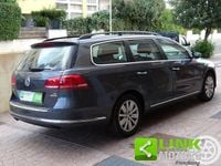 Usata VW Passat 105 CV (77 kW) 2011 Grigio Station wagon