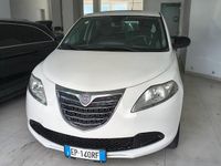 Usata Lancia Ypsilon Silver 85 CV (62 kW) 2013 Bianco Utilitaria
