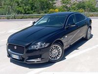 Usata Jaguar XF Prestige 179 CV (131 kW) 2017 Nero Berlina