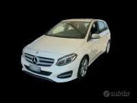 Usata Mercedes B200 Premium 136 CV (100 kW) 2018 Bianco Utilitaria