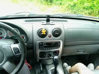 Usata Jeep Cherokee 163 CV (119 kW) 2005 Grigio SUV