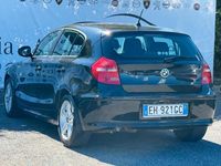 Usata BMW 118 143 CV (105 kW) 2011 Nero Utilitaria