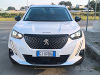 Usata Peugeot 2008 Allure 130 CV (95 kW) 2022 Bianco SUV