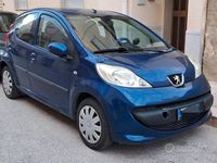 Usata Peugeot 107 68 CV (50 kW) 2006 Blu Utilitaria