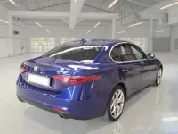 Usata Alfa Romeo Giulia Executive 190 CV (139 kW) 2021 Blu/azzurro Berlina