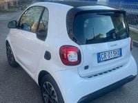 Usata Smart ForTwo Coupé 41 kW (56 CV) 2021 Bianco Utilitaria