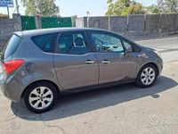 Usata Opel Meriva 95 CV (69 kW) 2011 Grigio Monovolume