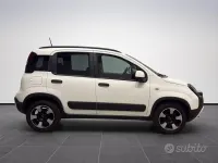 Usata Fiat Panda Cross Cross 70 CV (51 kW) 2024 Bianco Utilitaria