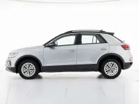 Usata VW T-Roc Life 150 CV (110 kW) 2024 Argento SUV