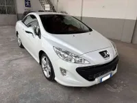 Usata Peugeot 308 CC 163 CV (119 kW) 2011 Bianco madreperla Cabrio