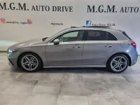 Usata Mercedes A180 AMG Line Premium 136 CV (100 kW) 2023 Grigio Berlina