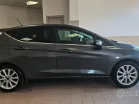 Usata Ford Fiesta Titanium 75 CV (55 kW) 2019 Grigio Utilitaria