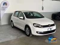 Usata VW Golf VI Comfortline 102 CV (75 kW) 2010 Bianco Utilitaria