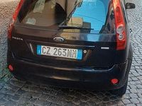 Usata Ford Fiesta 73 CV (53 kW) 2006 Nero Utilitaria