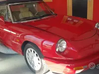 Usata Alfa Romeo Spider 122 CV (89 kW) 1991 Rosso Cabrio
