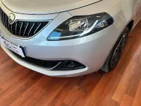 Usata Lancia Ypsilon Silver 69 CV (50 kW) 2021 Grigio Utilitaria