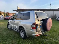 Usata Mitsubishi Pajero 165 CV (121 kW) 2001 Grigio SUV