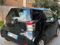 Käytetty Toyota iQ 68 HP (50 kW) 2009 Musta Viistoperä