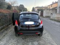 Usata Lancia Ypsilon Silver 69 CV (50 kW) 2024 Nero Utilitaria