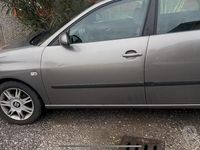 Usata Seat Cordoba 101 CV (74 kW) 2003 Grigio Berlina