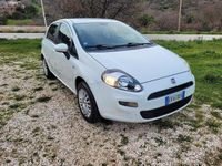 Usata Fiat Grande Punto 77 CV (56 kW) 2014 Bianco Utilitaria