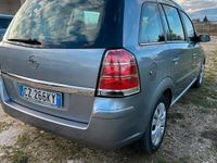 usata Opel Zafira 7 posti