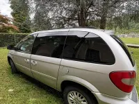 Usata Chrysler Voyager 150 CV (110 kW) 2005 Grigio Monovolume