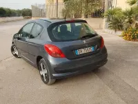 Usata Peugeot 207 70 CV (51 kW) 2007 Grigio Utilitaria